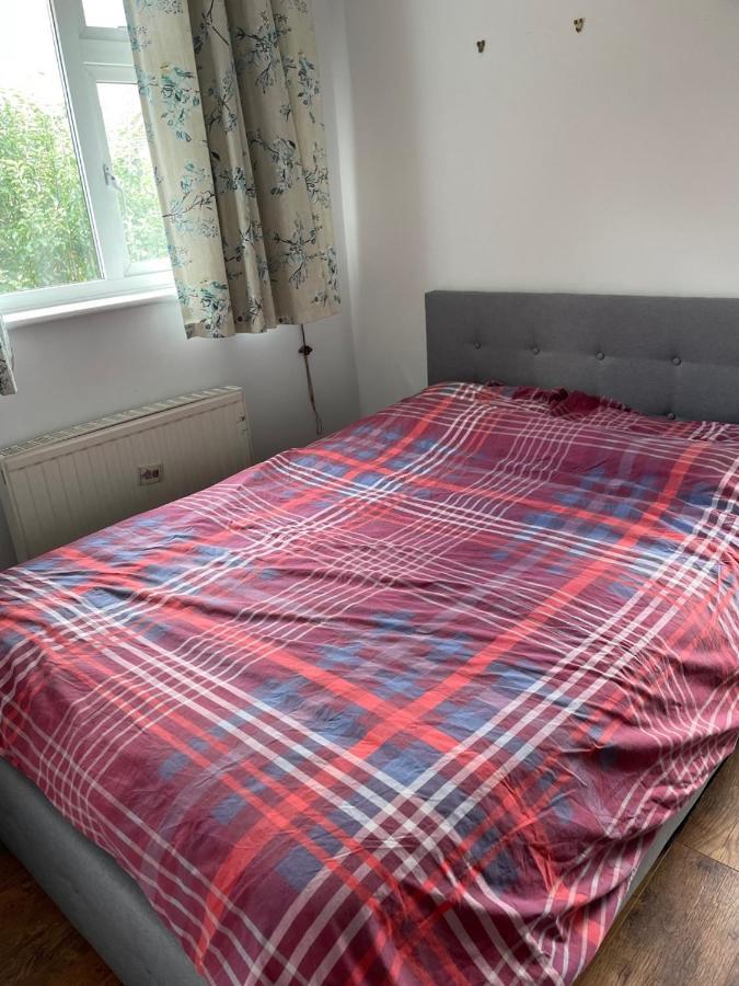 5 Bed House, 32 Tutbury Avenue, Cannon Park, Coventry, Cv4 7Bj Villa Exteriör bild