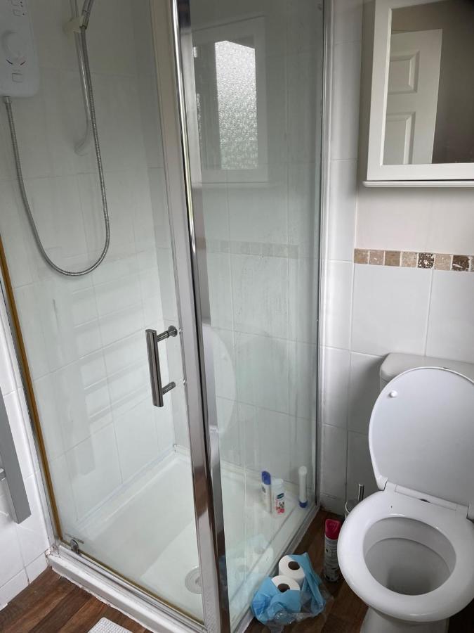5 Bed House, 32 Tutbury Avenue, Cannon Park, Coventry, Cv4 7Bj Villa Exteriör bild