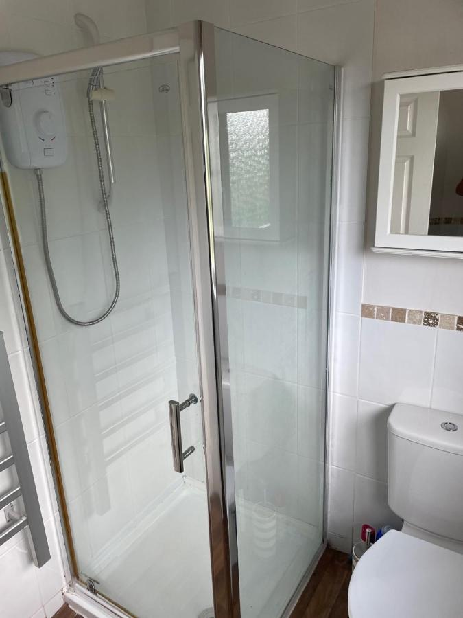 5 Bed House, 32 Tutbury Avenue, Cannon Park, Coventry, Cv4 7Bj Villa Exteriör bild